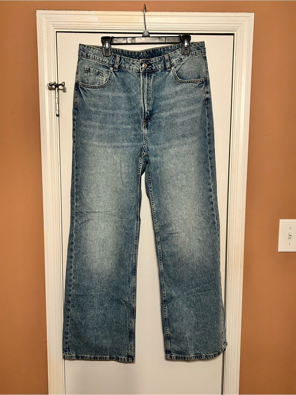 H&M Divided Light Wash Wide Leg Jeans Women’s Size 12 High Rise